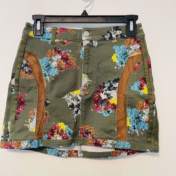 Seller photo, Poshmark